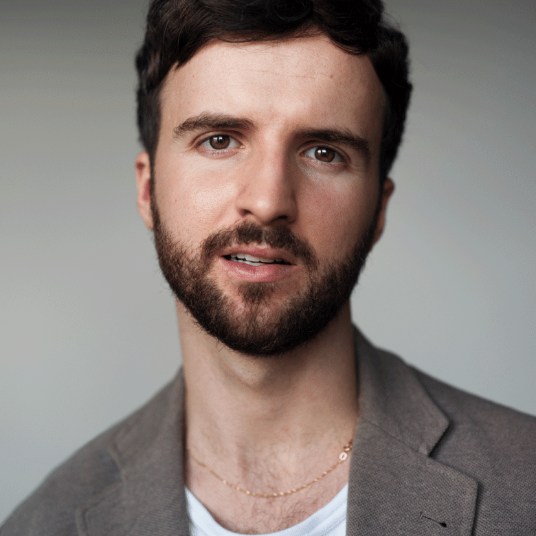 Piers Headshot