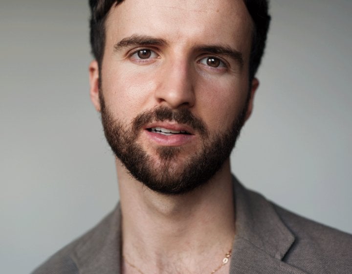 Piers Headshot