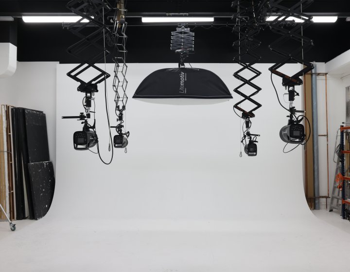 Photo of a photography studio with equipment