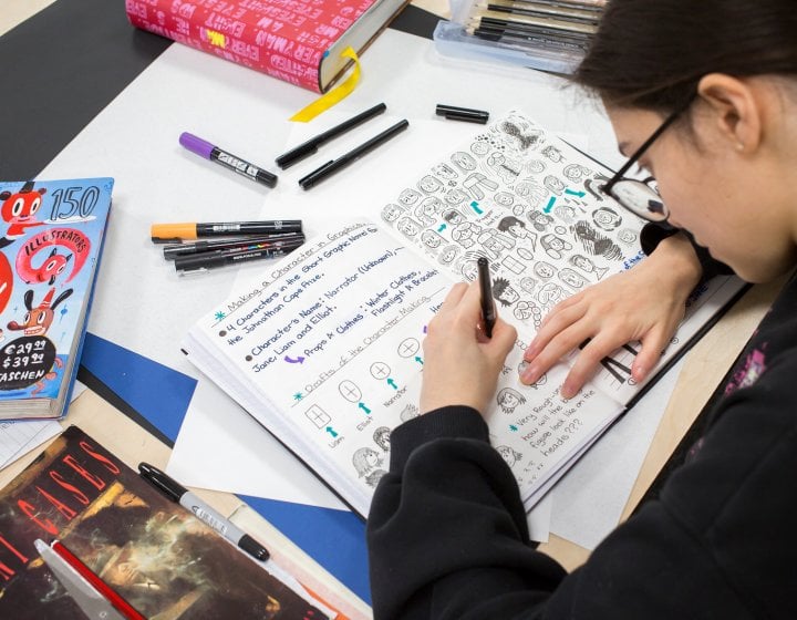 Illustration online student working at a desk 